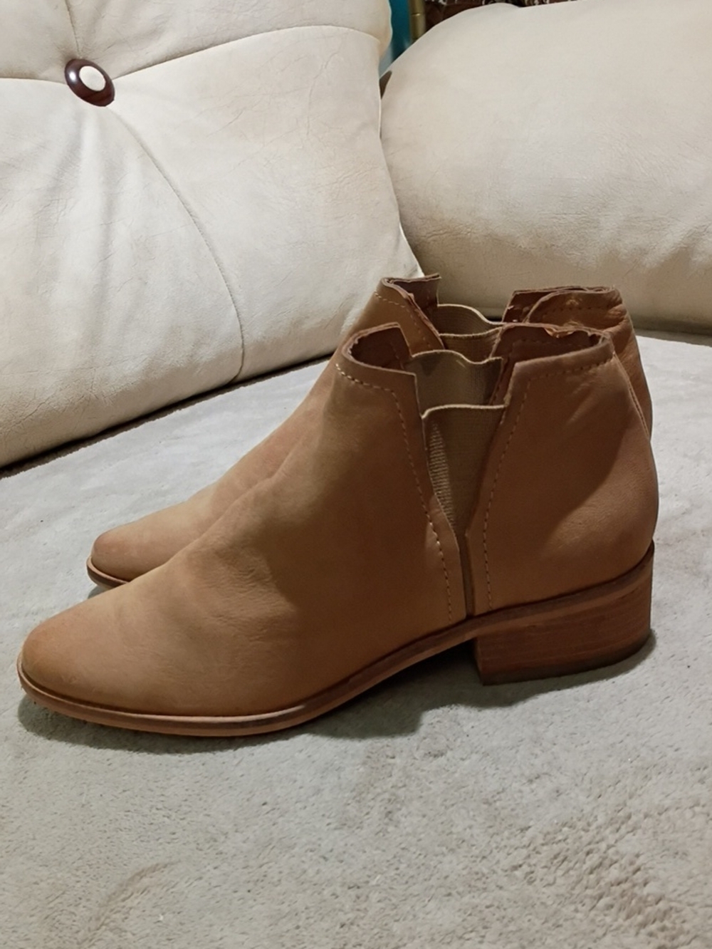 Dolce Vita Blush Taupe Suede Ankle Bootie - Picture 4 of 9